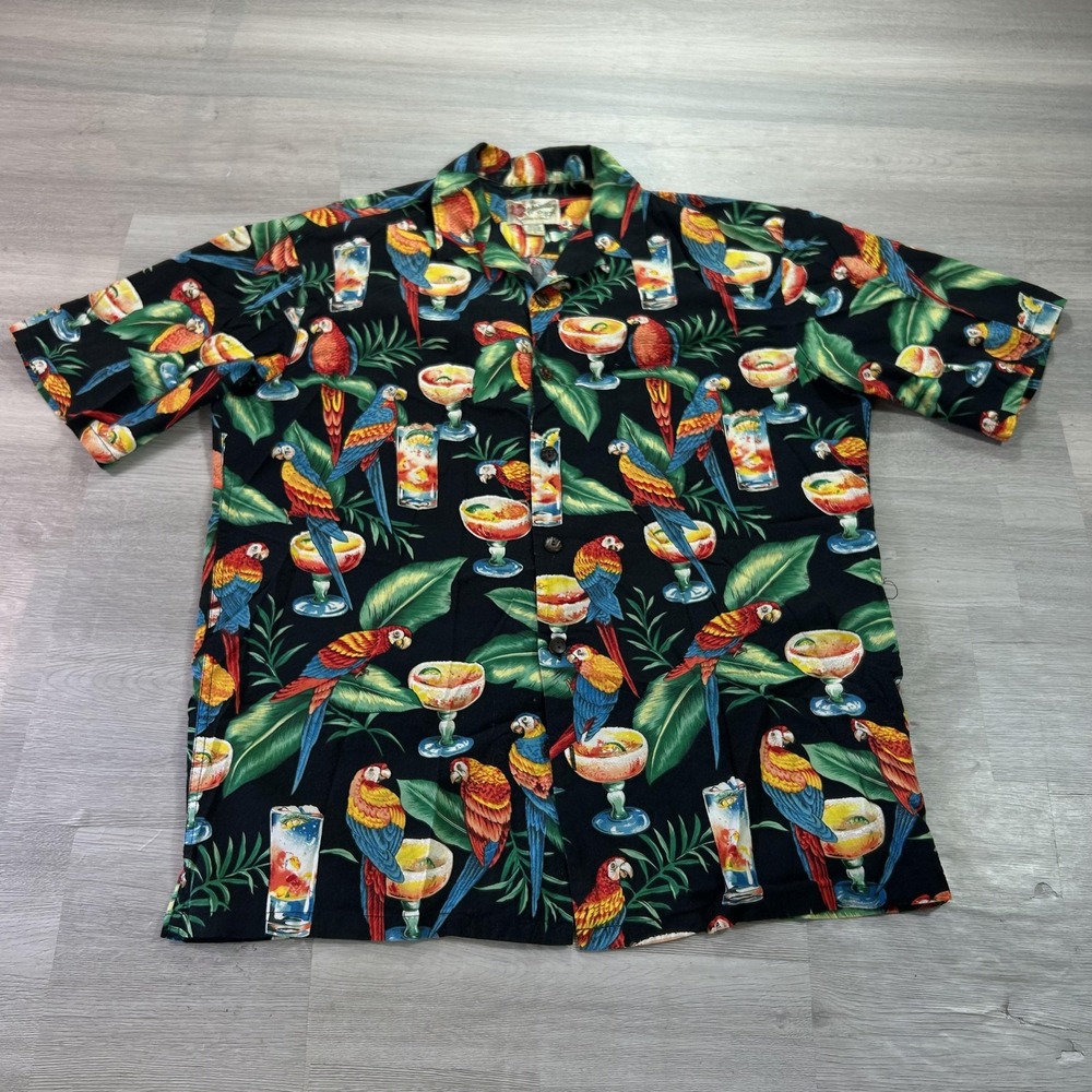 Hilo Hattie Shirt Mens Medium Multicolor Parrot Hawaiian Short Sleeve Button Up